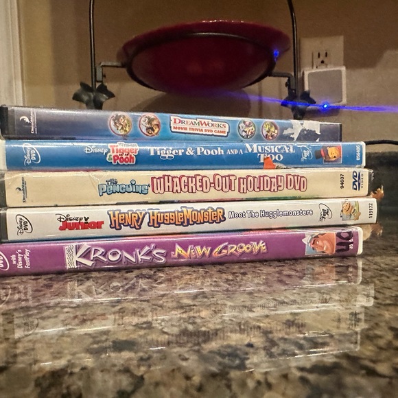 Disney & Dreamworks DVD Lot of 5 - Picture 1 of 3